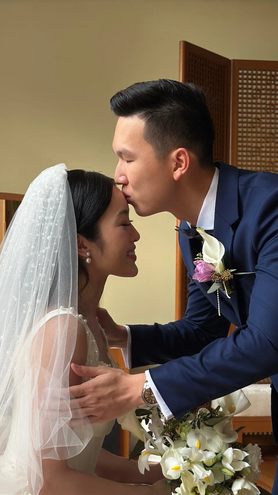 Ms Gwyneth Lim and Mr Derrick Zou hired a content creator so her friends could enjoy the wedding without playing paparazzi.