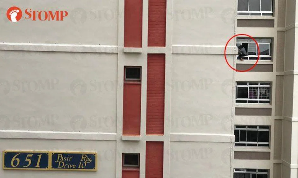Pasir Ris resident risks life and limb to clean window of 6th-storey unit