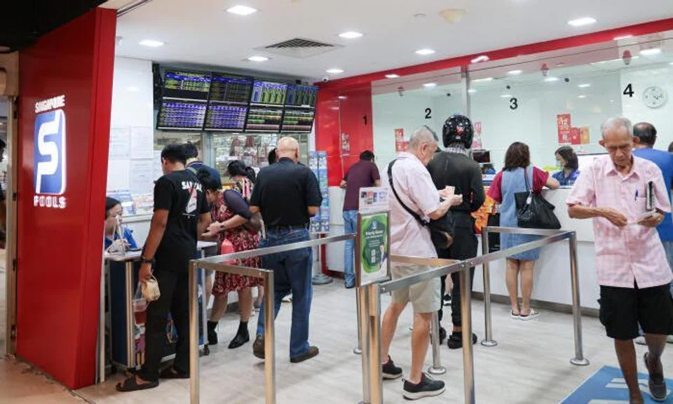 Singapore Pool outlet in Sim Lim Square 