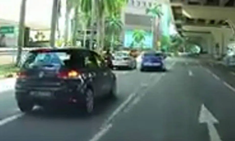 Volkswagen collides with taxi at Anson Rd