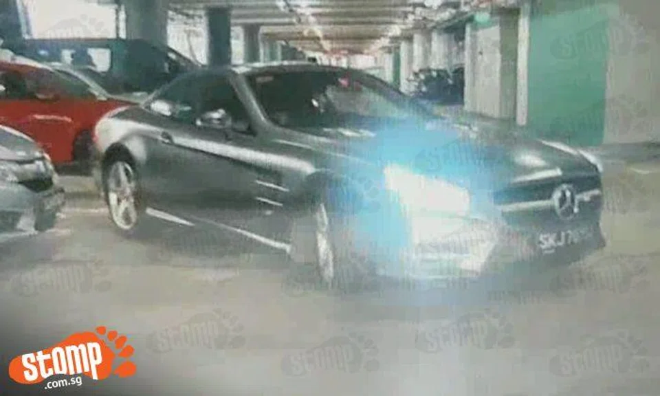 Dear Merc driver, you go against traffic and still have the cheek to make hand gesture