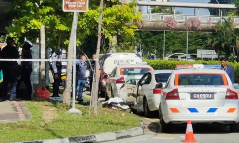 Man found with weapons, vapes and contraband cigarettes in Woodlands ...