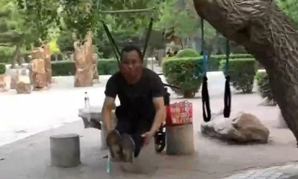 Man in China dies after hanging by his neck on fitness equipment