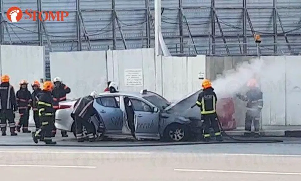 Taxi bursts into flames at Woodlands Ave 5