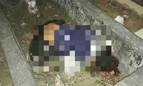 19-year-old Malaysian student dies after losing control of motorbike and hitting tombstone on grave