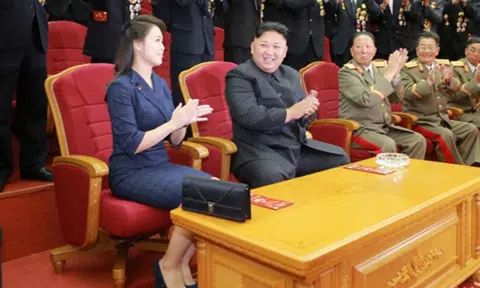Kim Jong-un's stylish wife appears at party celebrating nuclear achievements
