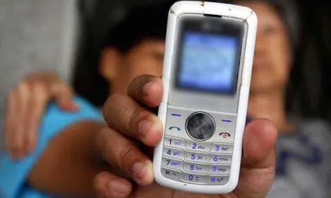 Law firm employee gets call claiming to be from "Singapore High Court", shares audio recording