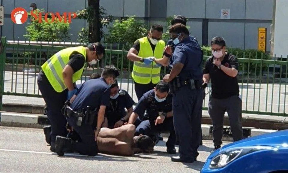 Wanted man who assaulted and injured 2 police officers arrested after being tasered at Esplanade Drive