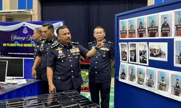 Malaysian police dismantle scam syndicate targeting Singapore men through love scams. 