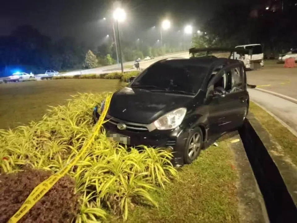 Teen, 17, dies in Johor after suspected car chase, 13 arrested in murder investigation