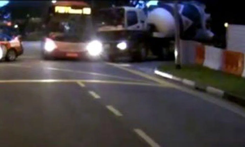 Cement mixer crashes into SMRT bus at Irawaddy Road