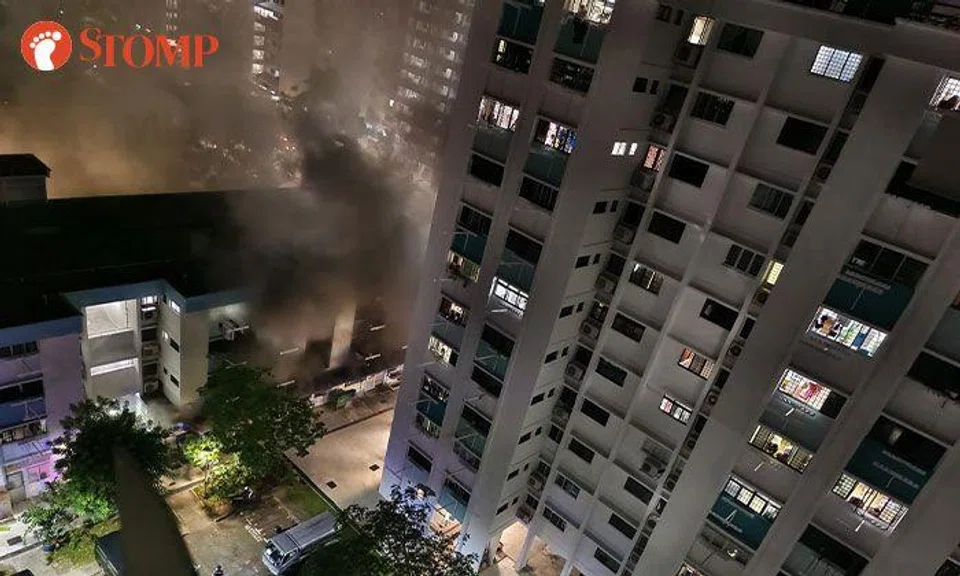 Fire breaks out in kitchen at Yishun coffee shop