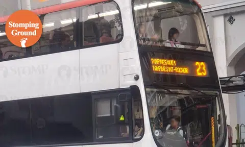 P5 boy allegedly told to alight bus as EZ-Link card short of $0.30, dad asks for more compassion