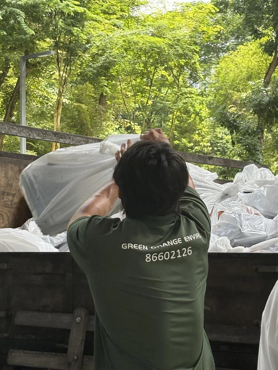 Photos and videos of a recycling company loading the books onto a truck on May 20 were shared on social media, drawing criticism from alumni who called the disposal wasteful and distressing.