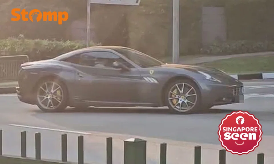 Ferrari driver misses turn in Novena, reverses and attempts 3-point turn as motorists honk