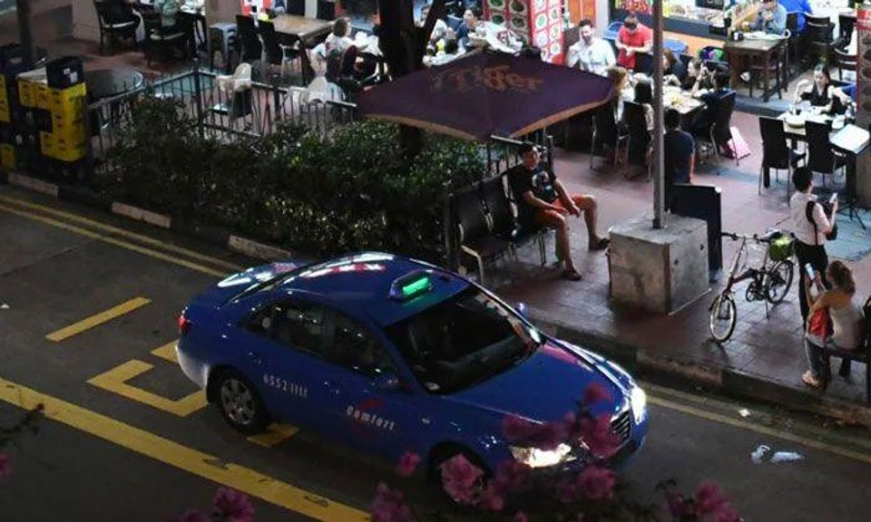 Chinatown restaurant sells alcohol in plastic cups and teapots after midnight to evade detection