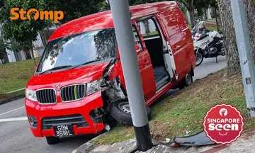 Police looking for van driver who crashed into traffic light pole at Saujana Road
