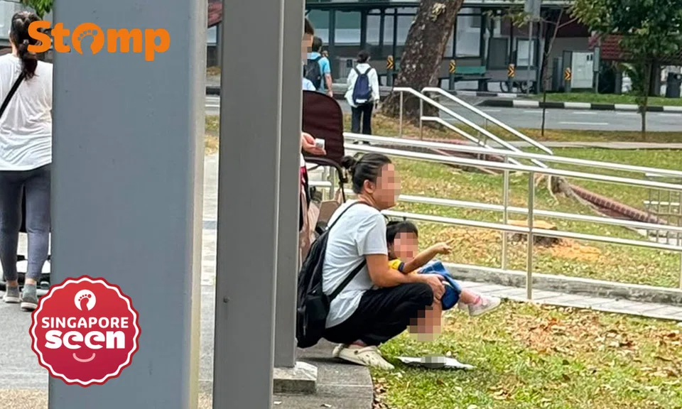 Stomper stunned to see child defecate outside Serangoon MRT station despite toilet being 20m away