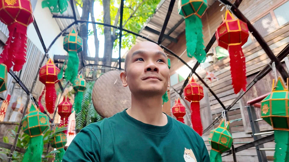 singaporeans move to melbourne, new york with no job