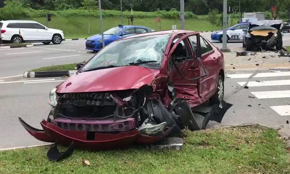 Four people injured after 2-car accident along Mandai Road
