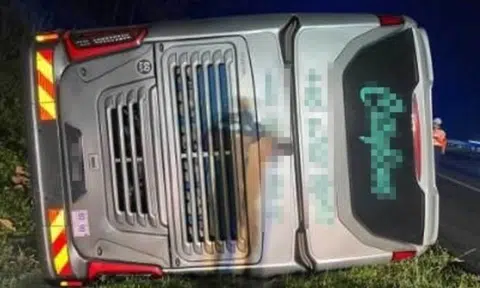 Singaporean injured in tour bus accident in Melaka