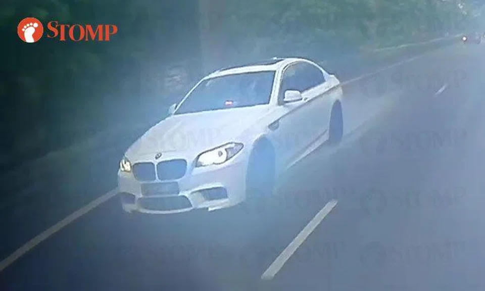 Update: Driver of BMW SKN388Y who flashed red and blue blinker on BKE not from Police