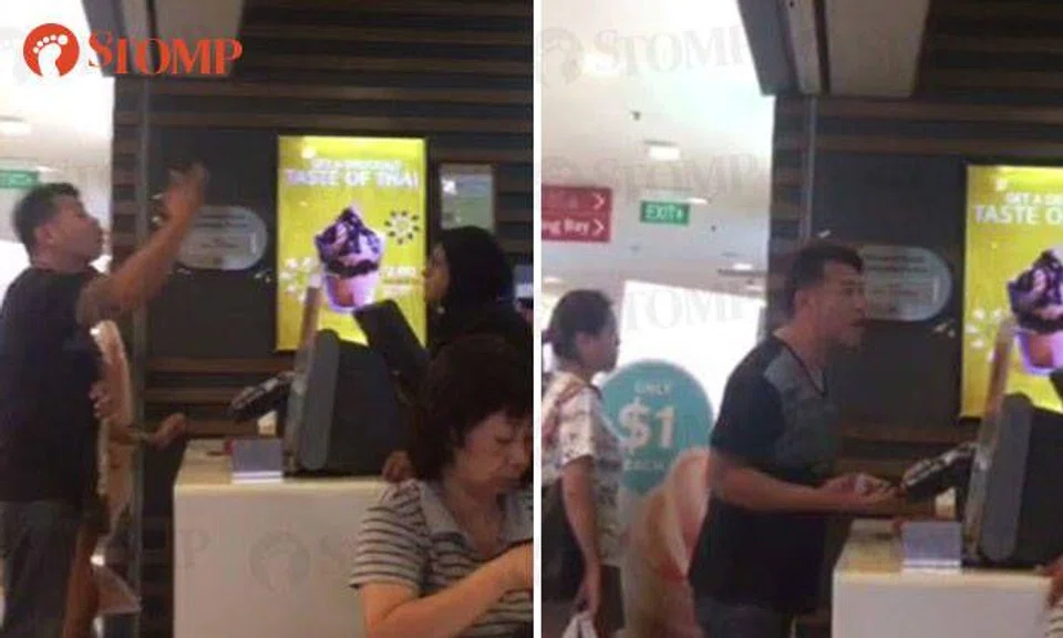 Man who scolded McDonald's staff: "They slammed the table for payment, I was not wrong"
