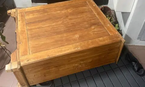 Teen, 19, arrested over fallen shoe cabinet outside Choa Chu Kang flat