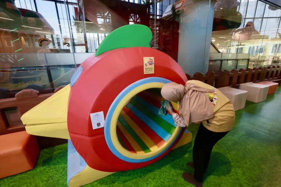 The mother requested compensation, but the spokesperson said the fixture was not faulty and did not cause the problem. 