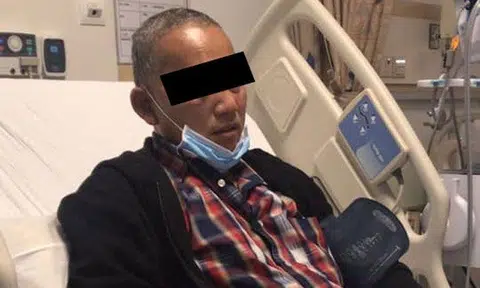 Cabby taken to hospital after allegedly getting punched and choked by passenger in attempted robbery