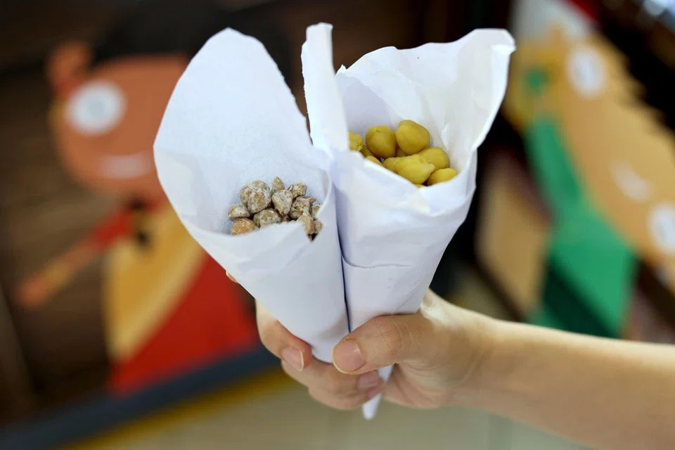 Kacang puteh from Singapore's last kacang puteh seller Amirthaalangaram Moorthy.