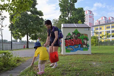 The CleanPod launched on May 11 will help residents take the initiative in clearing litter in the community by providing equipment such as tongs and buckets.