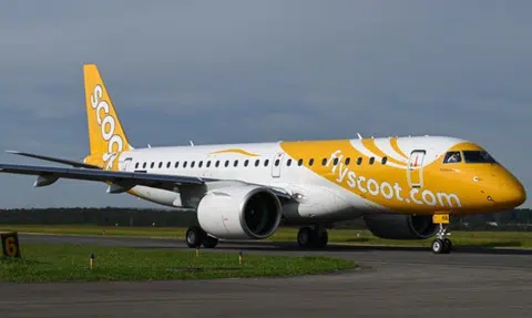 Chinese national stole cash, credit card from passenger who got up to celebrate birthday at back of Scoot plane