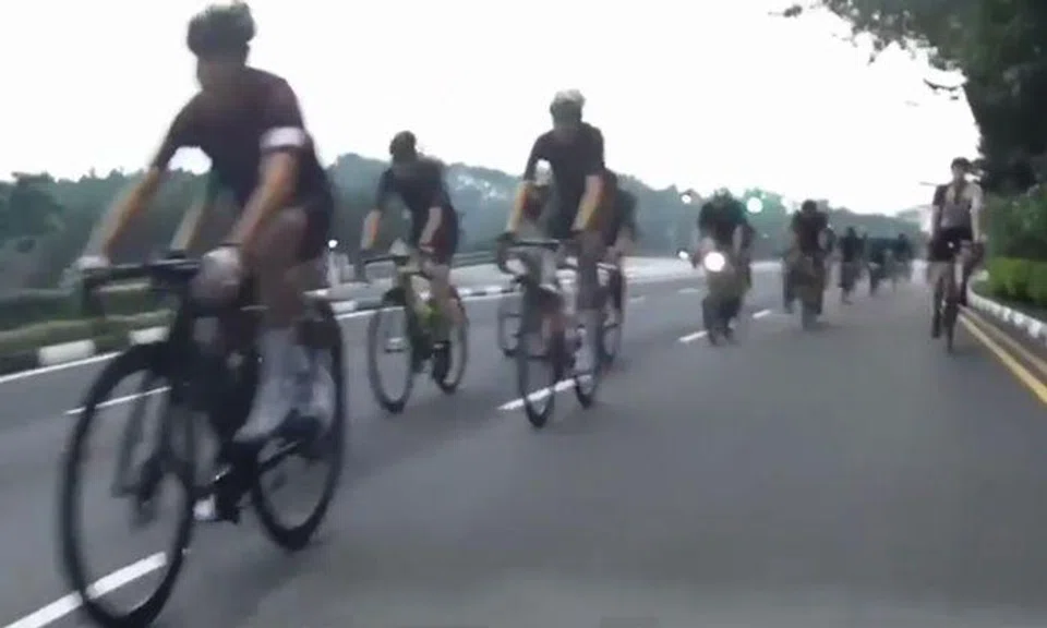 Fellow cyclist calls out 'irresponsible' group of 38 seen cycling along Mandai Road