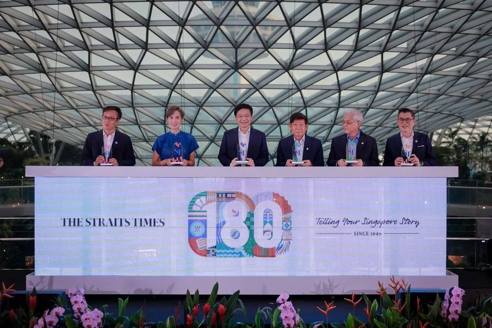 (From left) Editor-in-chief of SPH Media’s English/Malay/Tamil Media group Wong Wei Kong, Minister for Digital Development and Information Josephine Teo, PM Lawrence Wong, SPH Media chairman Khaw Boon Wan, SPH Media CEO Chan Yeng Kit and ST editor Jaime Ho.