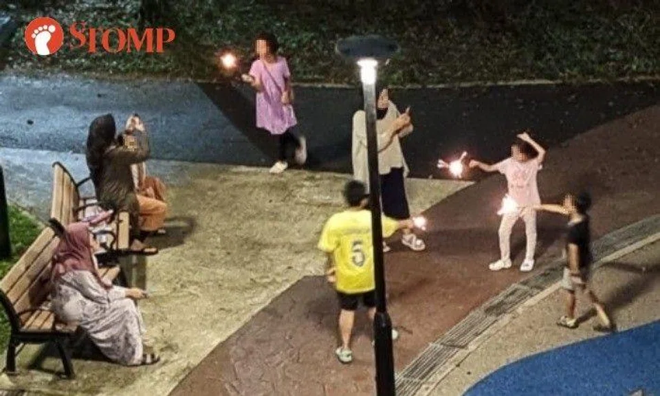 Stomper Naveen shared a photo of the incident near Block 290C Bukit Batok East Avenue 3.