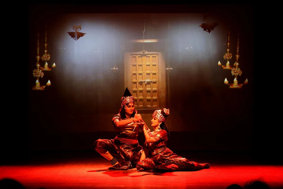 Amara brings an Angkorian temple to life.