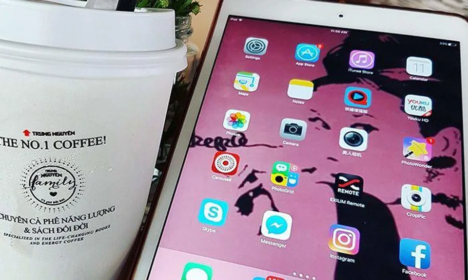 Please help! Did you come across a gold iPad Mini in hot pink cover during your Uber trip?