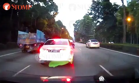 Audi driver cuts into Stomper's lane without signalling and plays braking game before speeding off