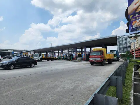 Malaysia braces for Hari Raya traffic chaos; highways to trial new toll tech