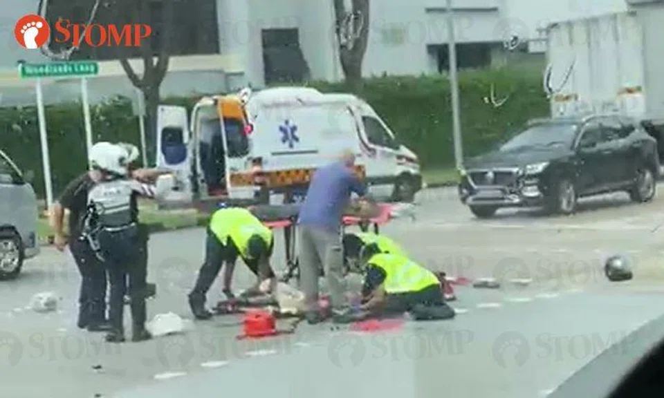 22-year-old motorcyclist taken to hospital after accident with van in Woodlands