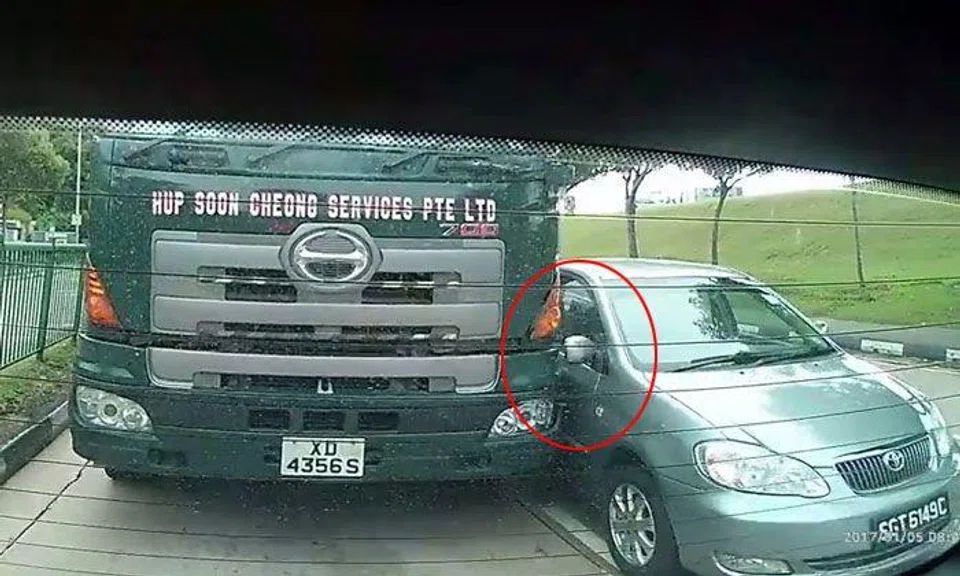 What happens when driver tries to be funny and cut into lorry's lane ...