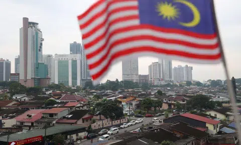 ex-malaysian regrets becoming singaporean cost of living