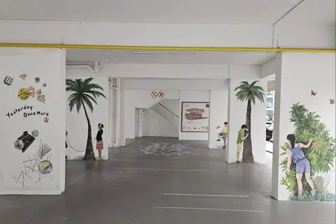 Reddit post of murals showing kids playing under a no football sign racks up 1,500 upvotes and 100+ comments as netizens reminisce about childhood play in Singapore.