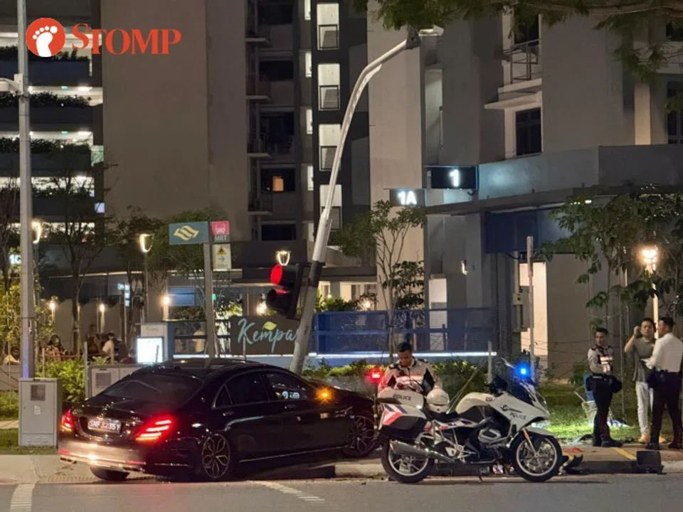 Accident at the junction of Lavender Street and Serangoon Road