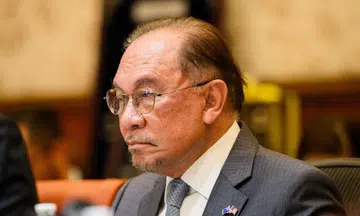 pm anwar says government is open to cutting ministers’ salaries in light of global conflict