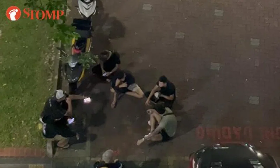 A man is furious with youths making noise after midnight at Block 296B HDB Compassvale.
