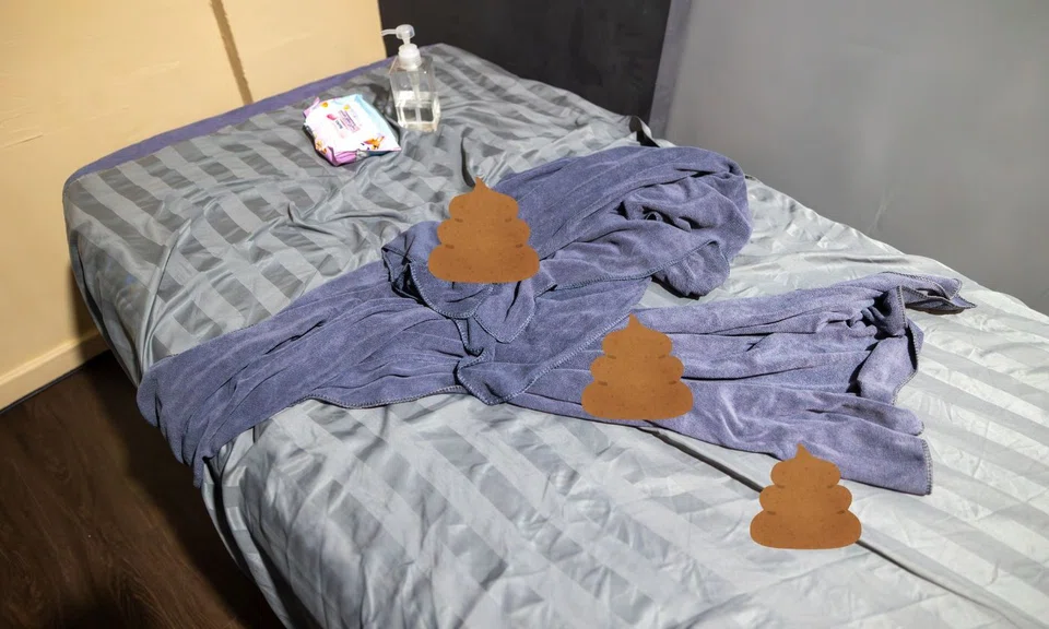 guy leaves poop on massage bed, poop in ziplock bags fetish