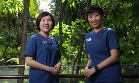2 off-duty nurses help man coughing up blood at airport, then another soaked in urine on plane