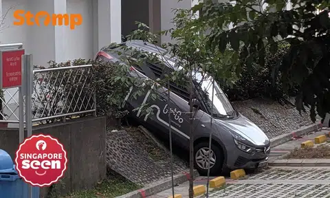 GetGo ends up halfway up slope in Bishan carpark